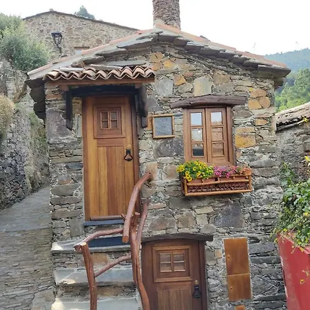 Feriehus Montanhas Do Xisto - Casa Do Portal Lousã