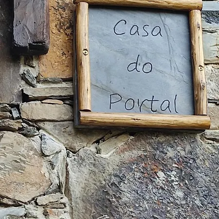 Feriehus Montanhas Do Xisto - Casa Do Portal *