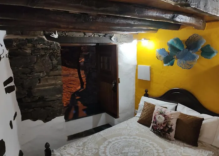 Casa de Férias Montanhas Do Xisto - Casa Do Portal Lousã