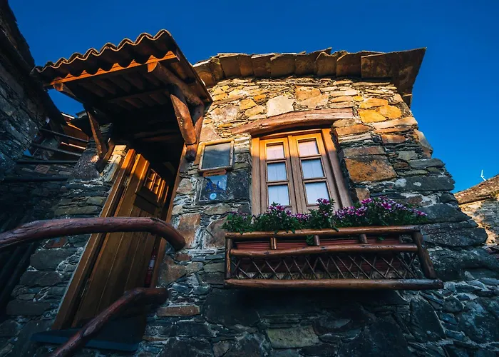 Casa de Férias Montanhas Do Xisto - Casa Do Portal *